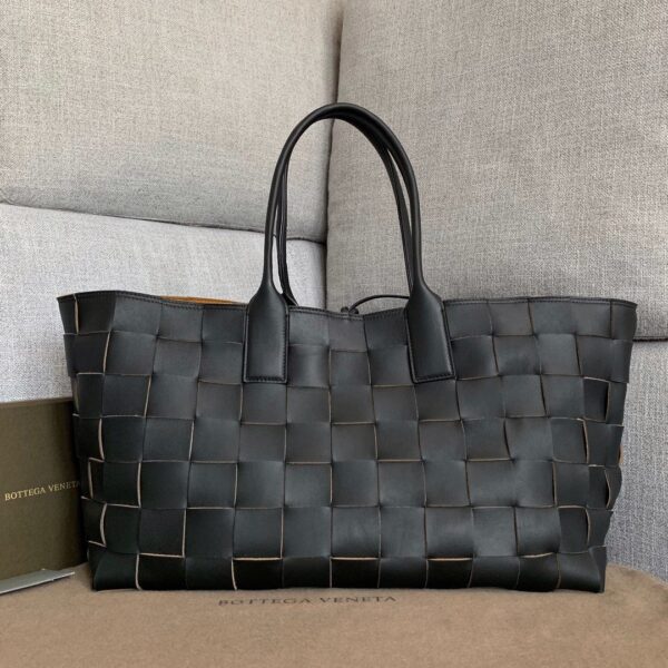 Replica Bottega Veneta Tote In Fondente Maxi Intreccio in Black