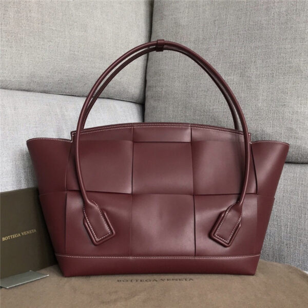 Bottega Veneta | Arco 56 Bag