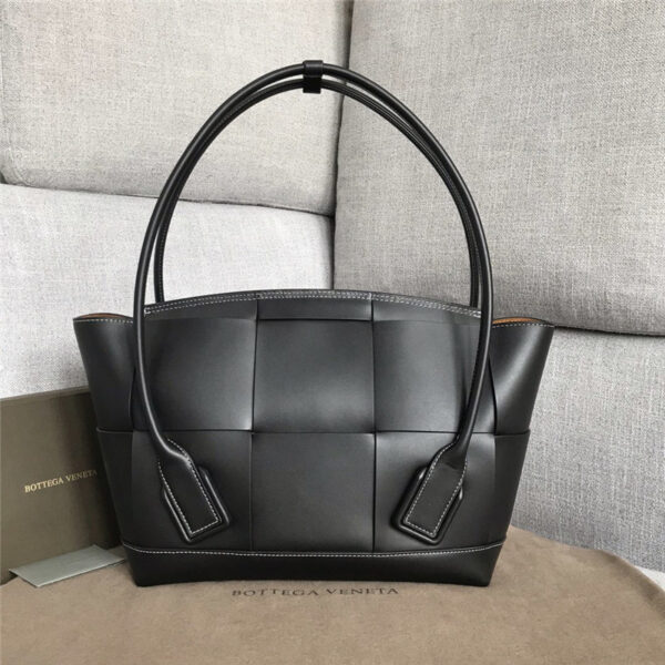 Bottega Veneta | Arco 48 Bag