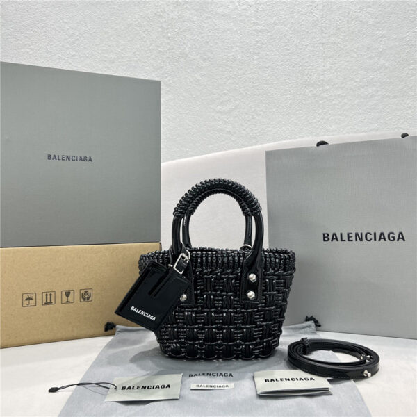 balenciaga bistro basket small