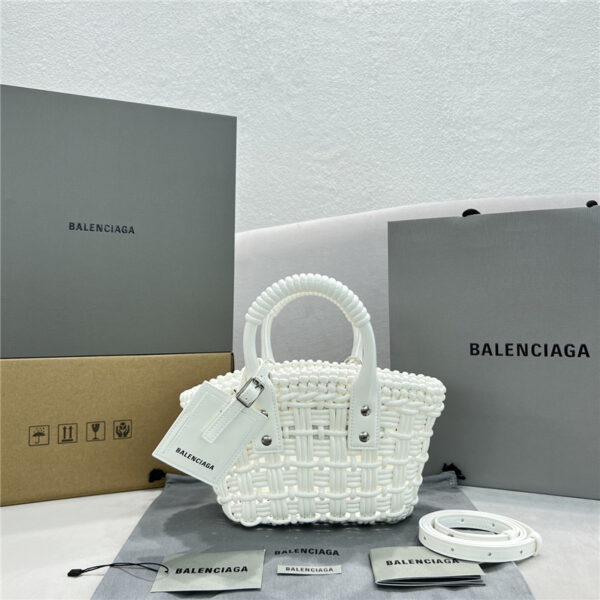 balenciaga bistro basket small