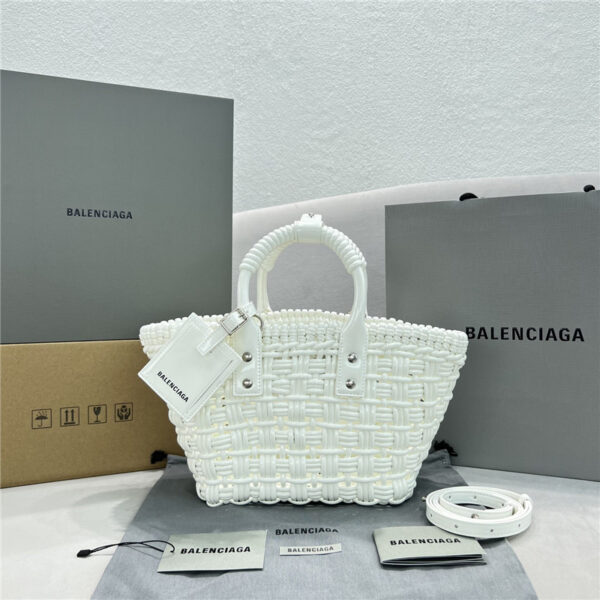 balenciaga bistro basket