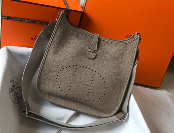 HERMES Evelyne 28 Women Bag Gray