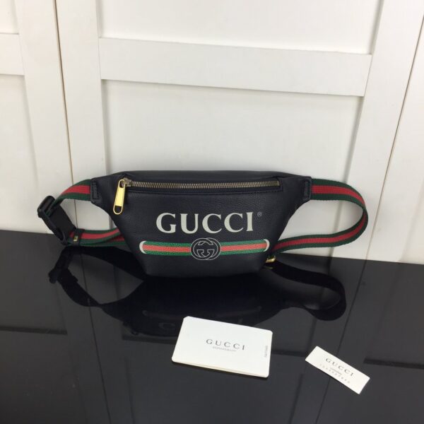 GUCCI Black Leather Gucci Print Small Belt Bag 527792