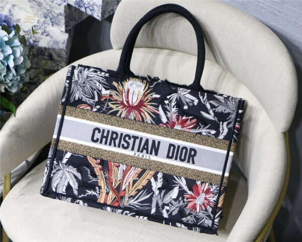 dior book tote small size