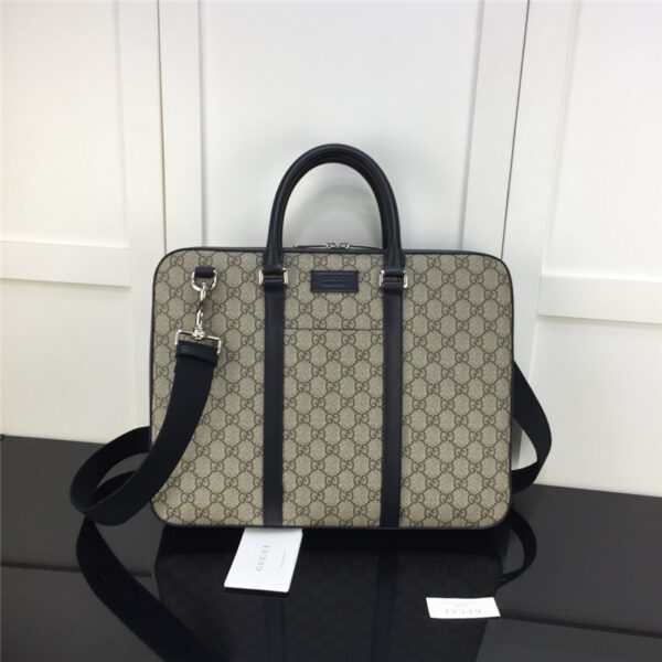 Gucci Signature leather briefcase