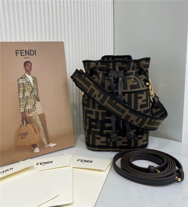 fendi mon tresor mini bag