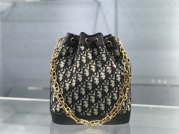 miss dior bucket bag