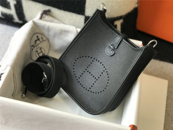 Hermes Evelyne 18 bag black