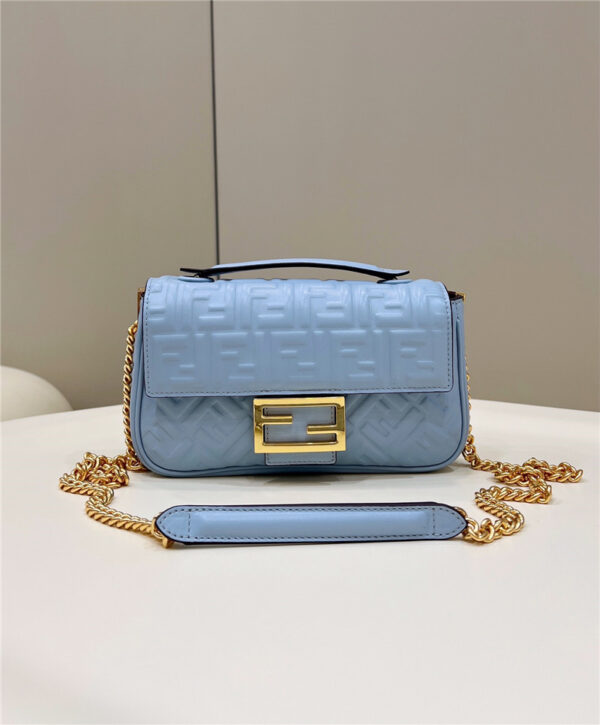 fendi baguette bag