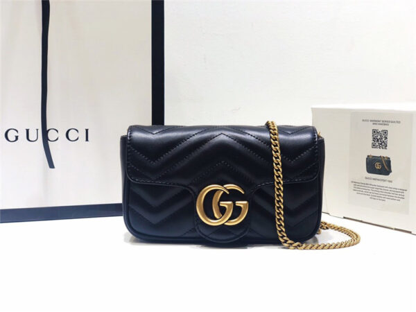 GG marmont matelassé mini bag black