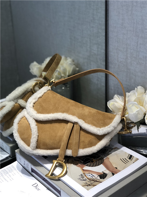 dior saddle oblique fur bag