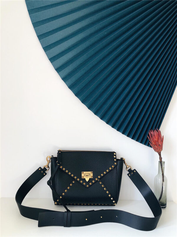 Valentino Garavani Rockstud Hype bag