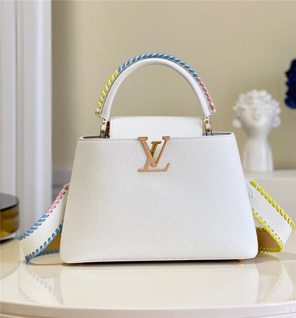 louis vuitton lv capucines mm taurillon leather bag