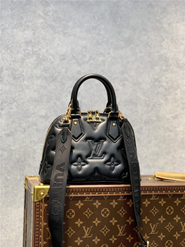 louis vuitton lv alma bb bag