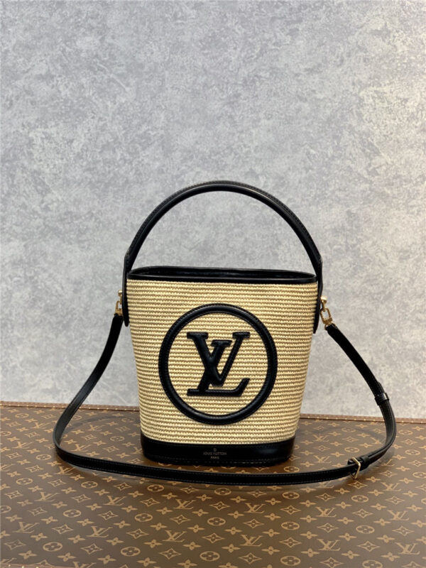 louis vuitton lv knitted raffia bag