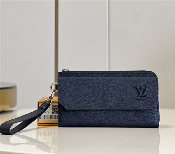 louis vuitton LV aerogram long wallet