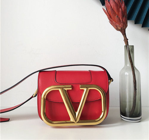 valentino garavani supervee bag