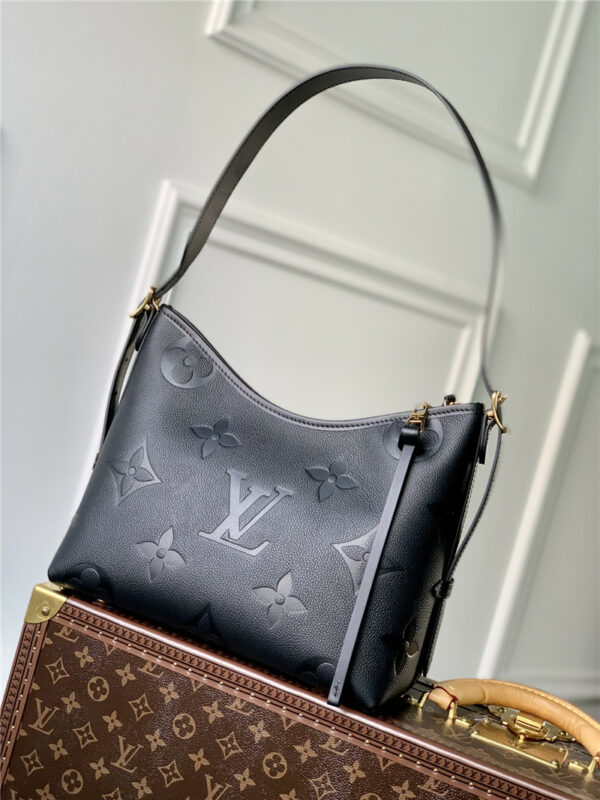 louis vuitton lv carryall small bag